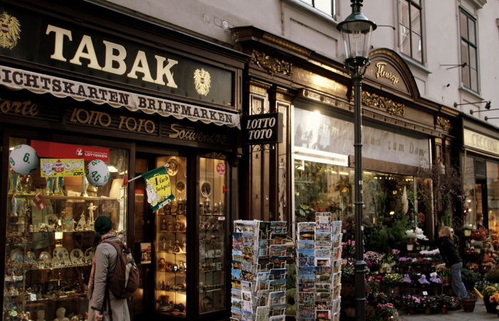 Shops on Stephansplatz.